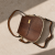 torebka-damska-z-drewna-organic-curve-tiger-perspektywa.webp