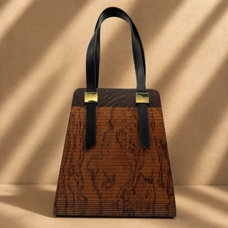drewniana-torebka-premium-status-grand-padauk-tyl.webp