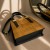 drewniana-torebka-premium-status-daily-movingue-perspektywa.webp
