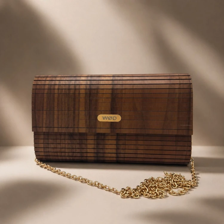 kopertowka-damska-z-drewna-vesper-natural-walnut-z-paskiem.webp