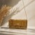 kopertowka-damska-z-drewna-vesper-natural-movingue-aura-stylizacja.webp