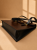 drewniana-torebka-damska-wenge-status-executive-perspektywa.webp
